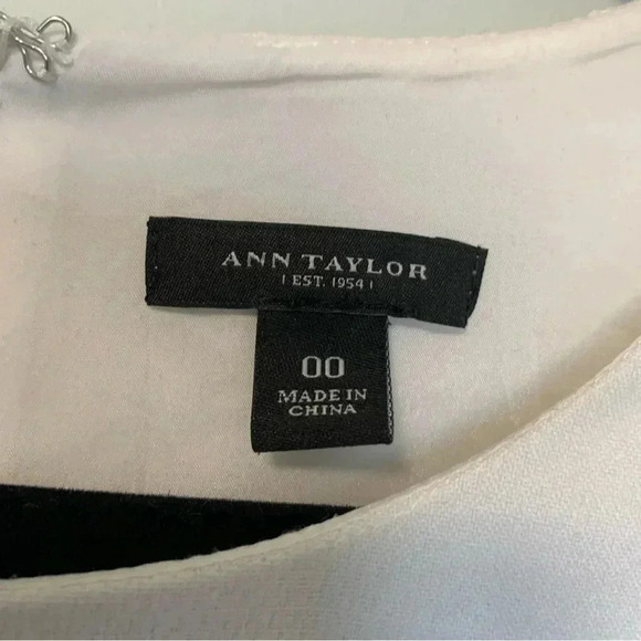 Ann Taylor long sleeves  white dress with zips on the skirt - Picture 2 of 4